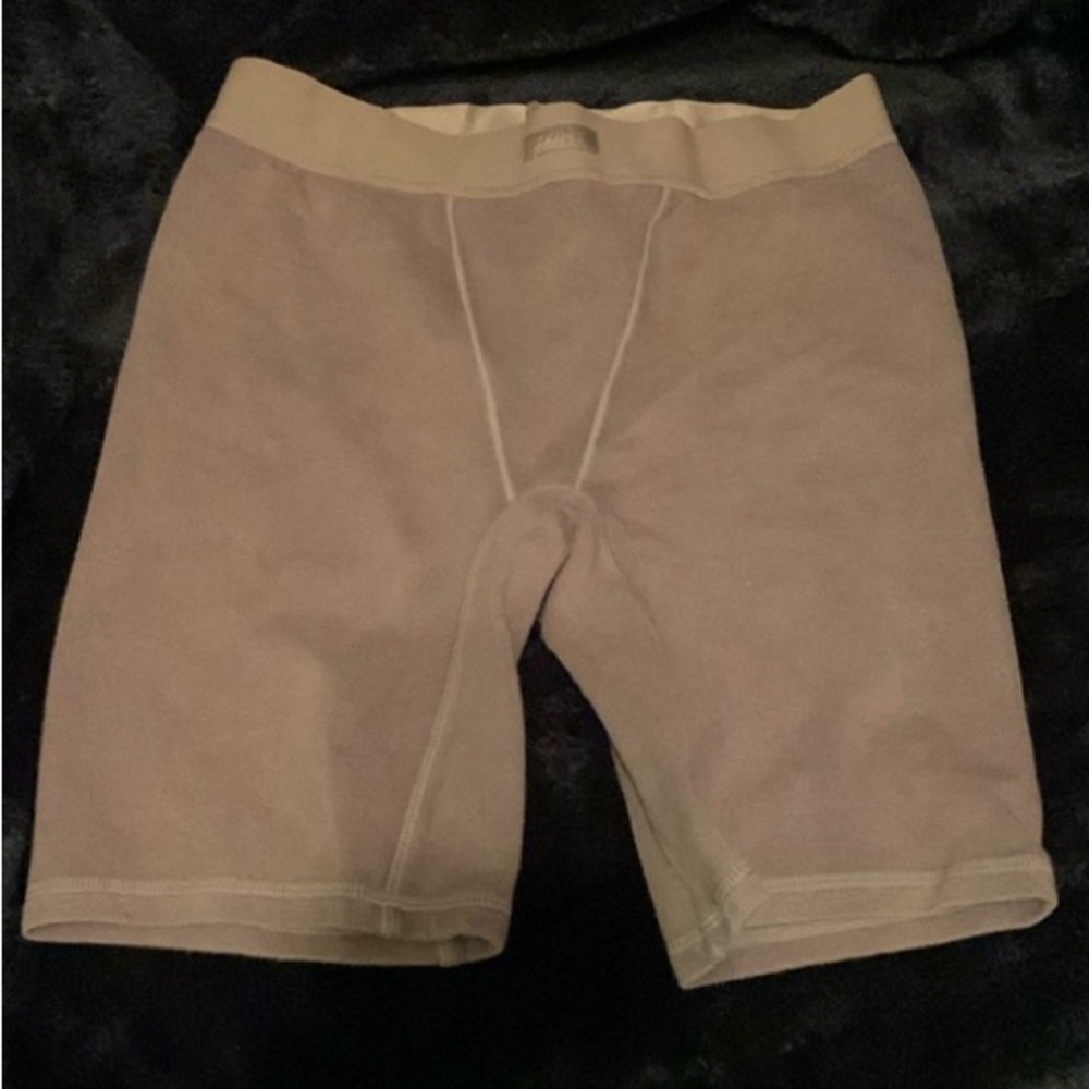 ❌❌SOLD ❌❌SOLD❌❌Skims Beige Cycling Shorts